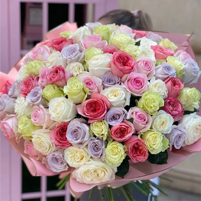 PREMIUM ASSORTED ROSES